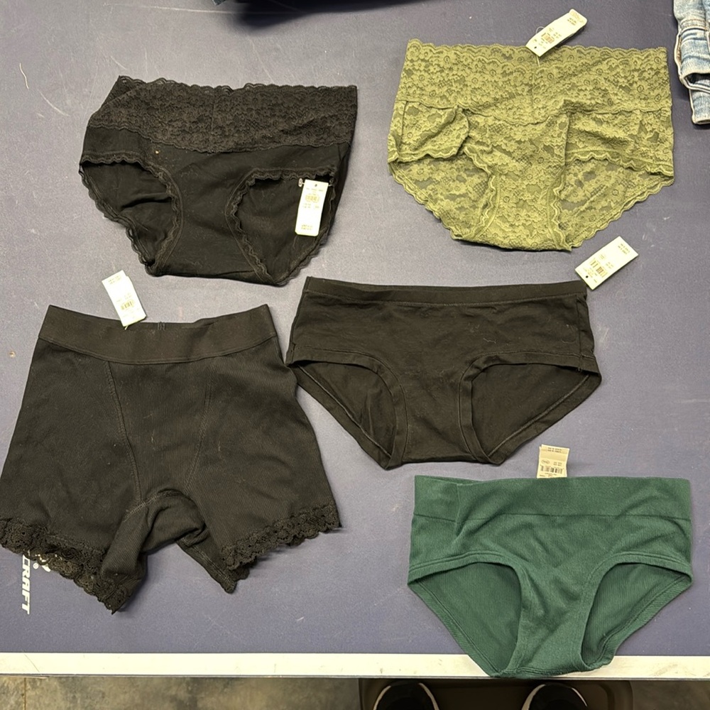 Aerie Panty Bundle #4 - XS - Boybrief (qty 4) and Boyshort (1) - NWT